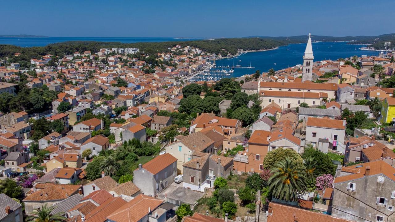 Hostel Flora Mali Lošinj Kültér fotó