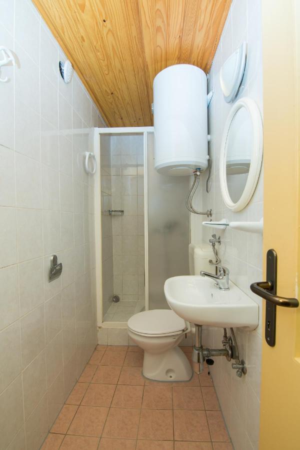 Hostel Flora Mali Lošinj Kültér fotó