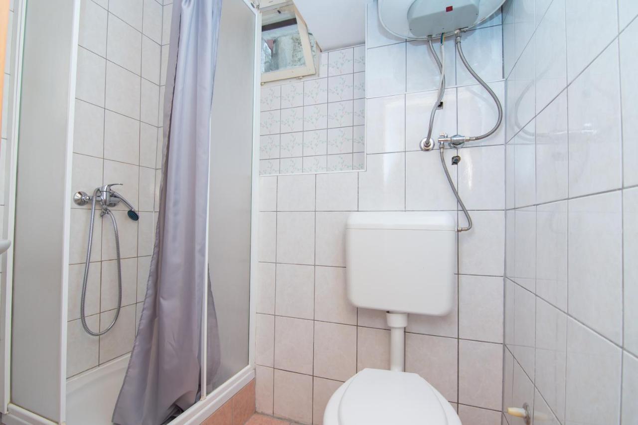 Hostel Flora Mali Lošinj Kültér fotó