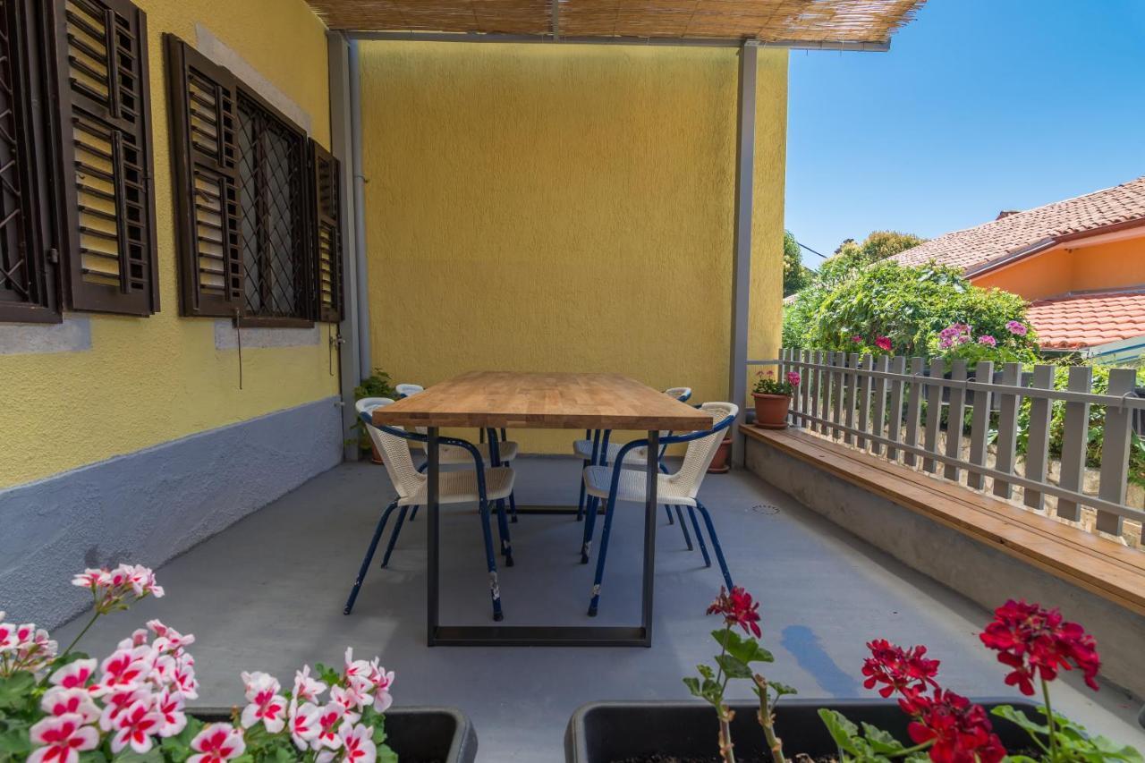 Hostel Flora Mali Lošinj Kültér fotó