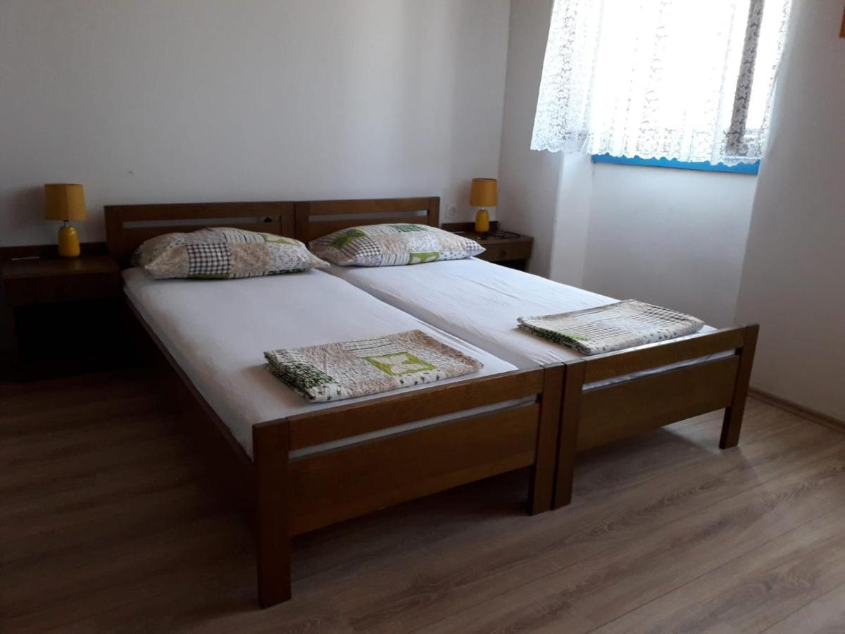Hostel Flora Mali Lošinj Szoba fotó